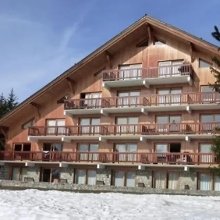 Apartment Ensoleille 3 Pieces Pour 6 Pers Au Pied Des Pistes Et Proche Golf - Fr-1-411-685 *