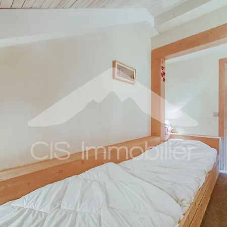 Apartment Ensoleille 3 Pieces Pour 6 Pers Au Pied Des Pistes Et Proche Golf - Fr-1-411-685 *